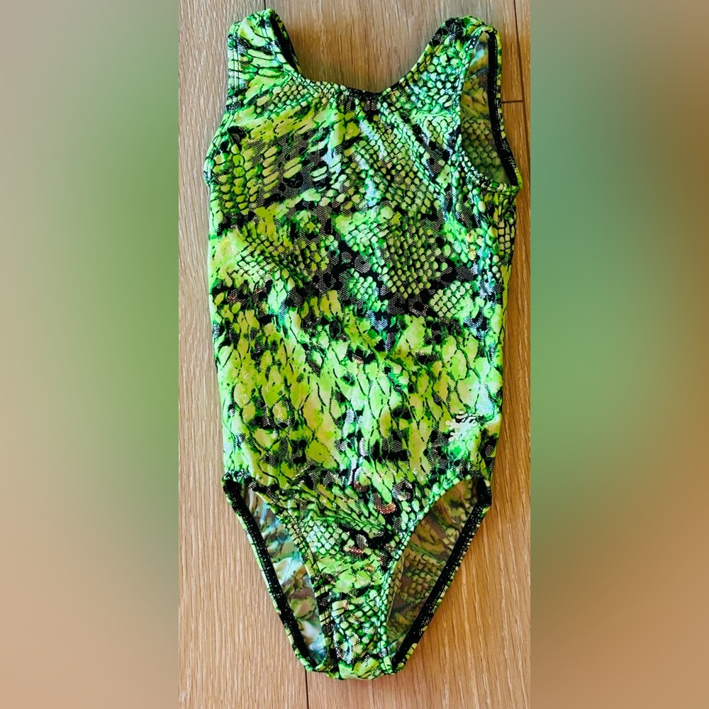 Snowflake Designs Little Girls Dance Gymnastics Leotard Green Black Snakeskin Lg